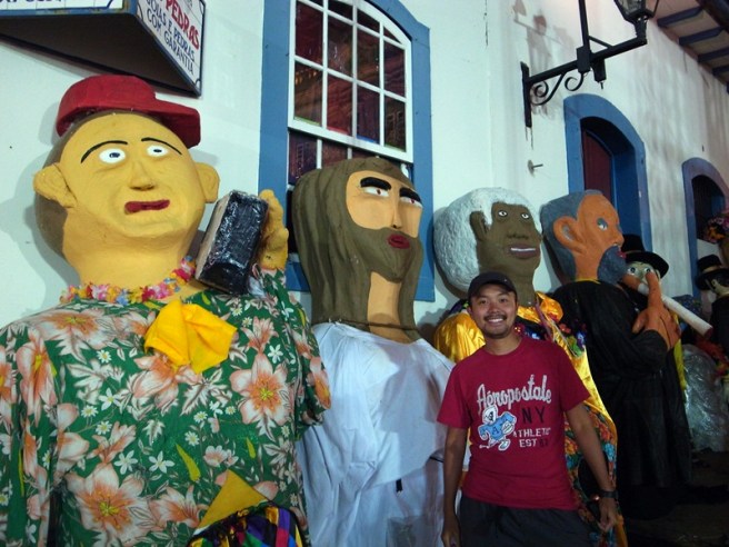 photo with the puppets