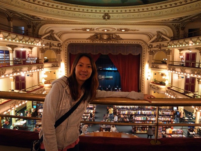 El ateno book store2