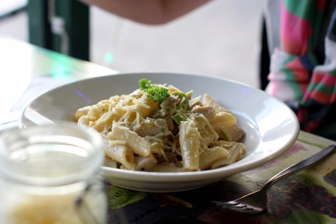 在這裡不吃海鮮，不吃面包，就只有披薩和意大利面