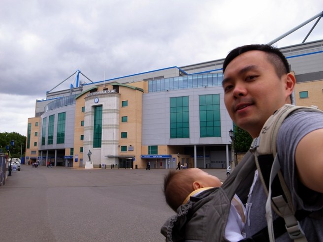 車路士的球場沒有阿仙奴的那麼新穎，不過設施也是不差的