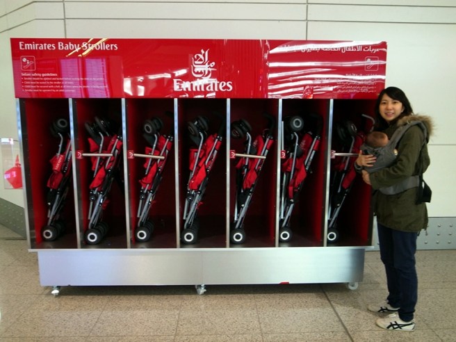 杜拜機場免費的嬰兒車