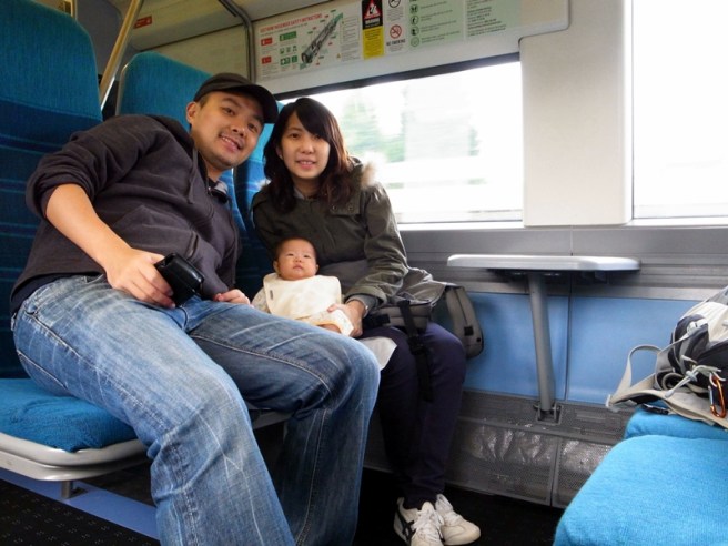 先坐火車到Victoria