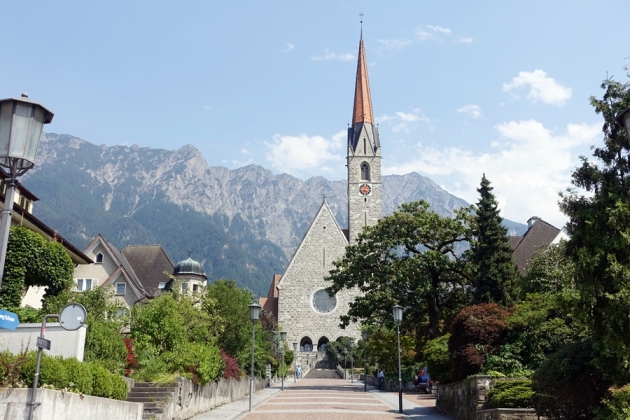 [歐遊記] (十三) 從奧地利駕車到瑞士，歐洲自駕遊道路稅和辦理歐盟退稅